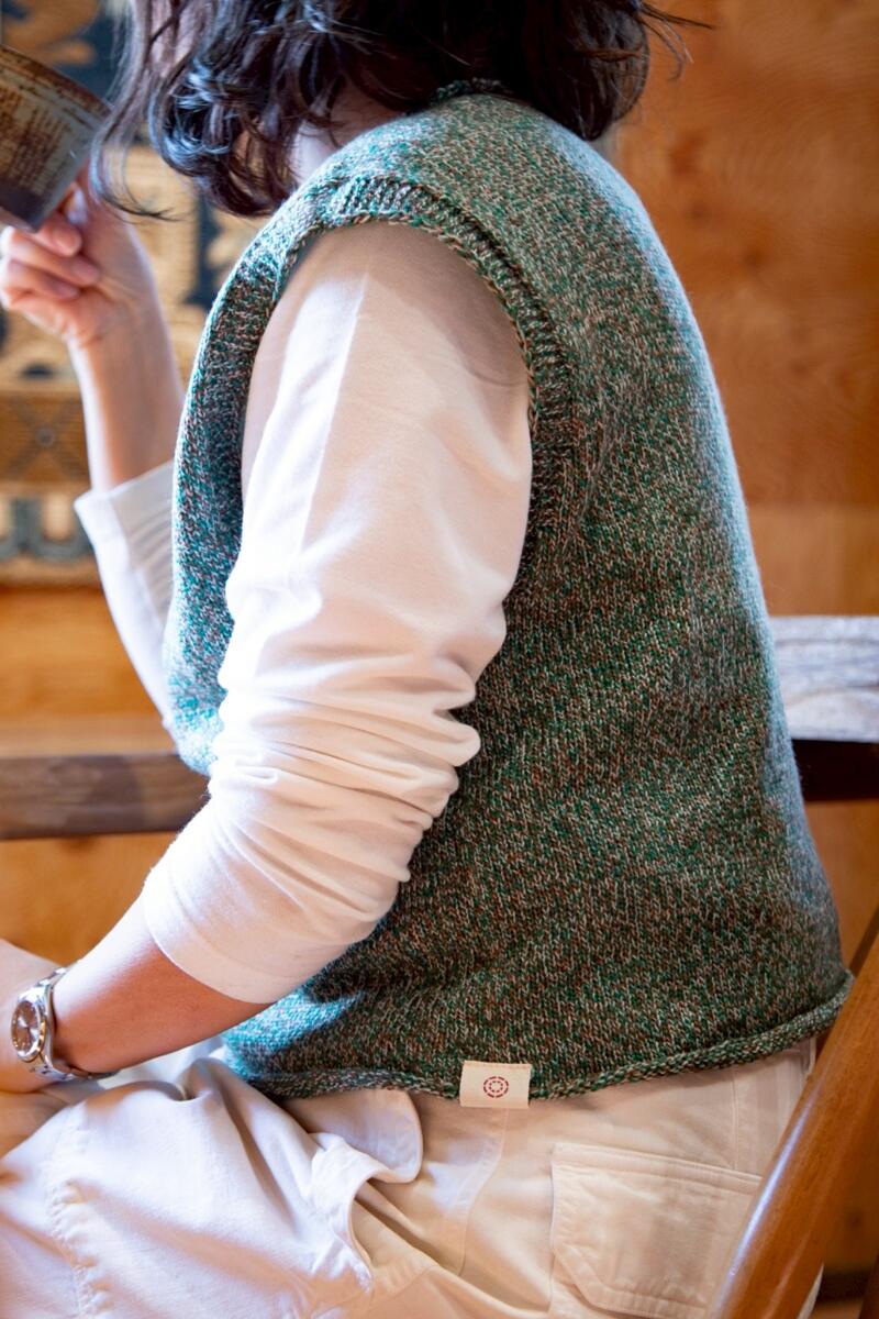 メリノウール100％ くるくるベスト ニットベスト 日本製 レディース【送料無料】